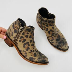 Liberty Black Cheetah Miel Booties
